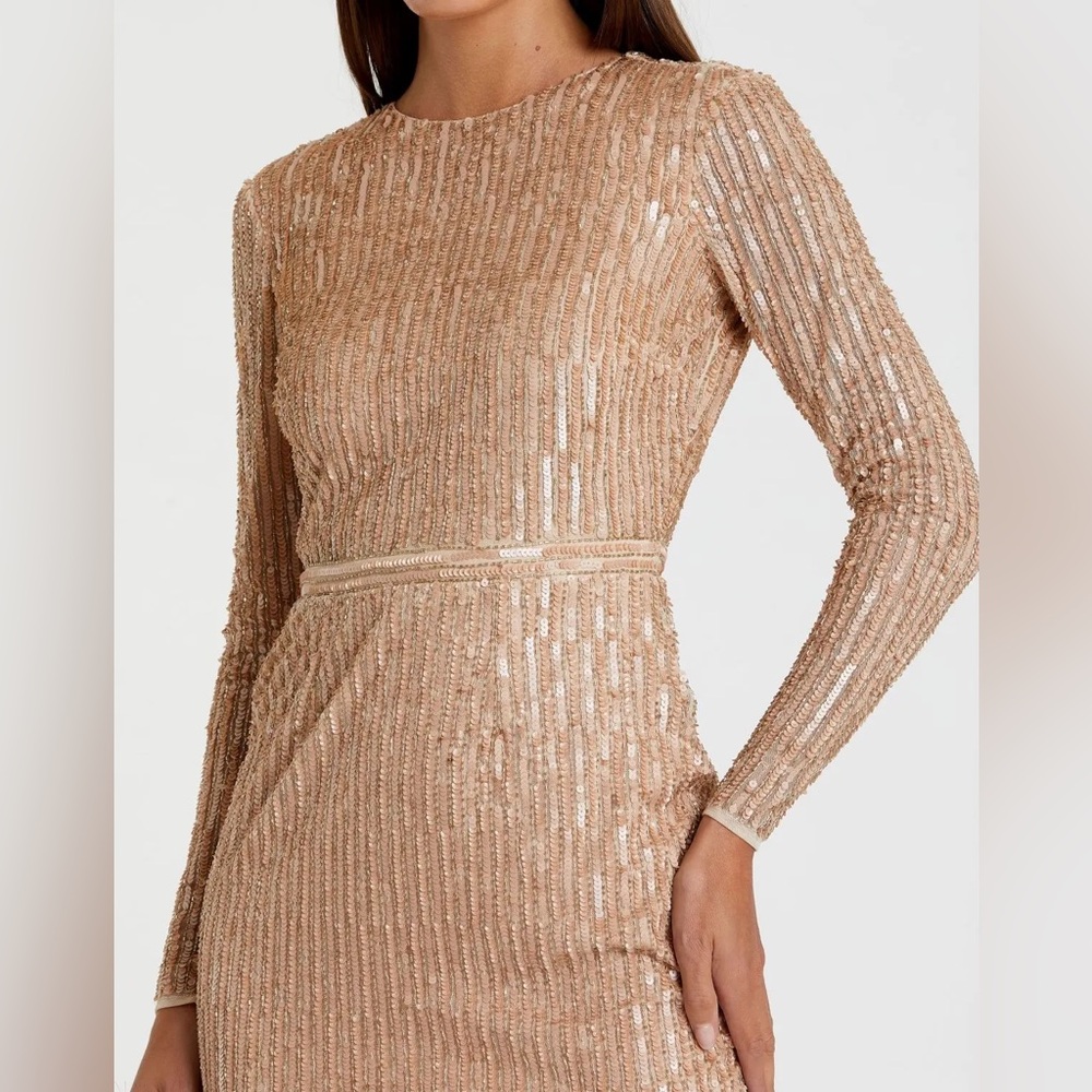 Mac Duggal - Picture 2 of 7